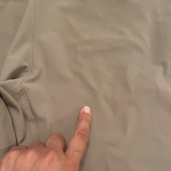 Lululemon Men’s Khaki Shorts 28 ⭐️stains - Picture 8 of 12